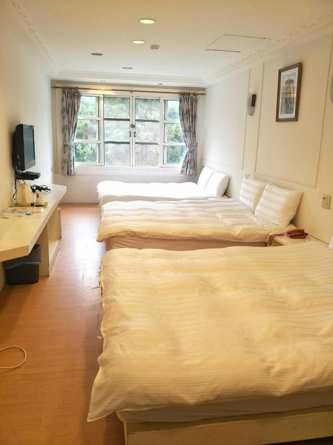 Maria Hotel Zhongzheng  Esterno foto
