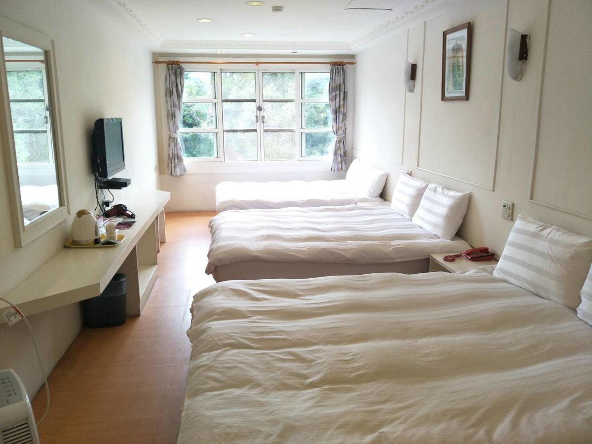 Maria Hotel Zhongzheng  Esterno foto