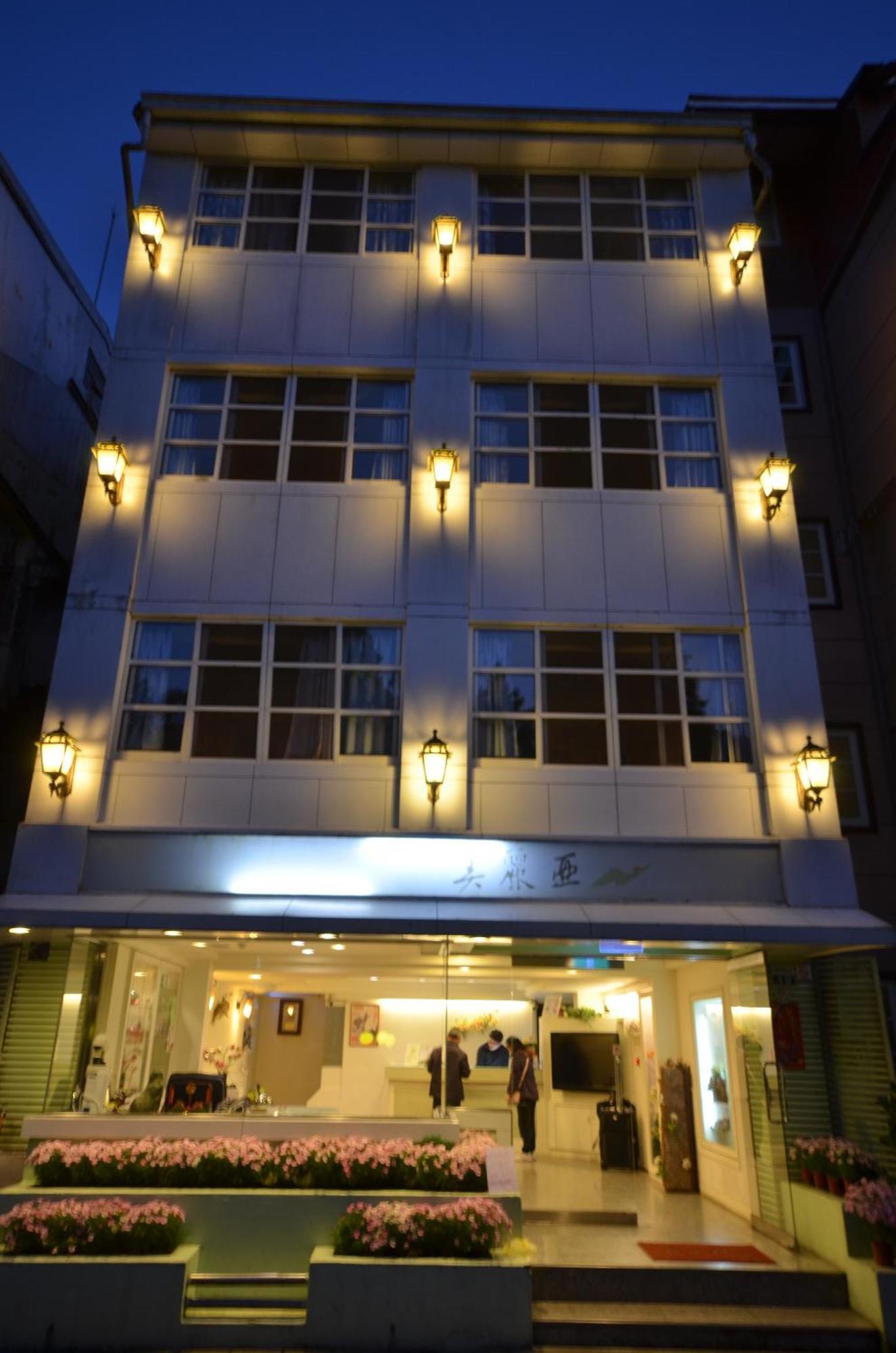 Maria Hotel Zhongzheng  Esterno foto